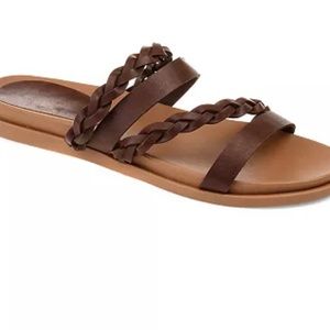 🆕 Journee Collection Colette women's sandals.